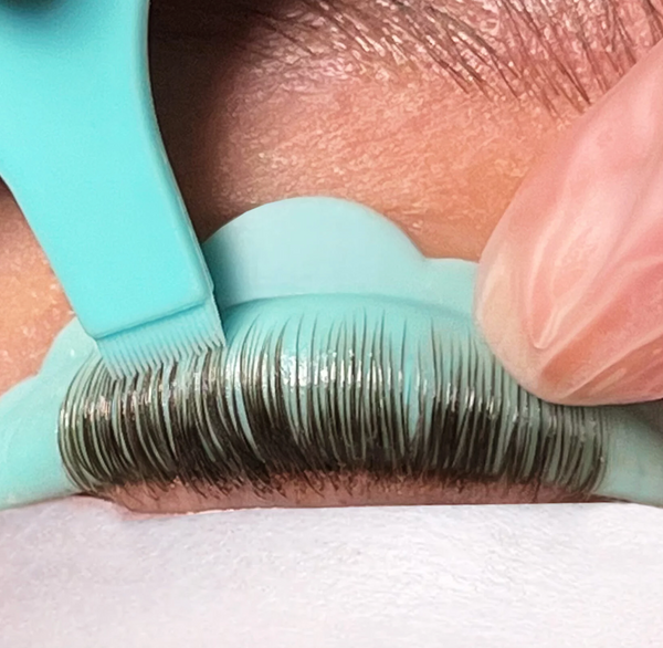 OkO lash&brow Y- Applikator, Helper