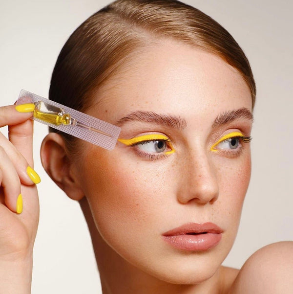 ÈLAN GOGO BROWS: Pflegeserum für Augenbrauen und Wimpern