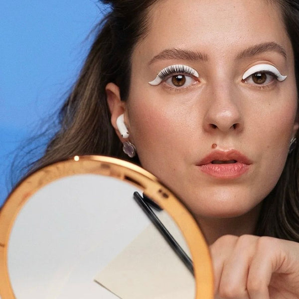 orher-Nachher Vergleich: Wimpern ohne Lash Lift und mit Lash Lift durch Katya Vinog Silikonpads Größe 2